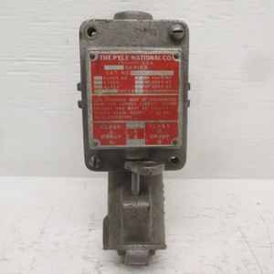 The Pyle-National Co. YXA-23022-G Explosion-Proof Dust-Tight Receptacle 30A/250V (AH0128-7)