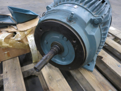 Reliance Electric 15 HP Duty Master AC Motor 460V 3515 RPM 254TCZ TEFC 460 VAC (DW6706-1)