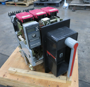 GE AKRT-10D-50H 2000A Air Breaker LSI A220LSIPM Trip Unit MicroVersaTrip 2000 (DW6739-1)
