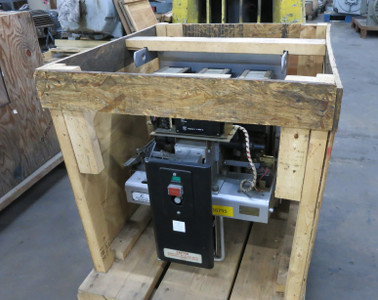 Image of REBUILT Westinghouse DB50 1600A Air Circuit Breaker LI Amptector Trip Unit 1600