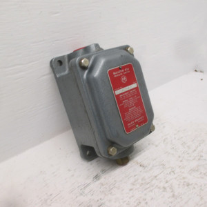 NEW Allen Bradley 836AV11-JKC7 Pressure Switch NEMA Type 7-9 836 New No Box (AH0391-2)