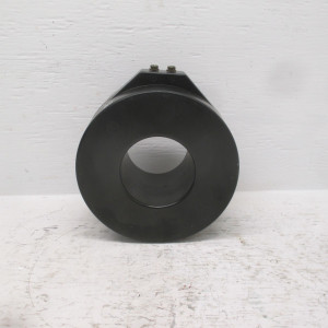 Siemens 61-300-057-322 Type RD-210 Current Transformer Ratio 3200:5A CT 600V (AH0405-1)