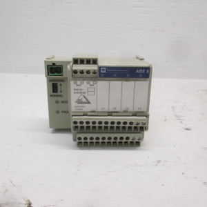 Telemecanique ABE8-S40SB00 I/O Sub Base Module 4 Inputs 24VDC ABE 8 (AH0448-1)