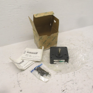 NEW Oriental Motor Co LTD OM 4GN5K Gear Head 808F24 VV3 25453 NIB New In Box (AH0458-1)