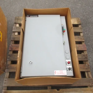 NEW GE Magnetic Starter Fused Combo Box Size 3 100A 300-Line 480V Coil NIB (AH0520-1)