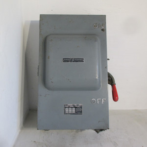 NEW General Electric 100A 240V 2 Pole (3SN) 3W w/ Neutral Fusible Safety Switch (AH0593-1)