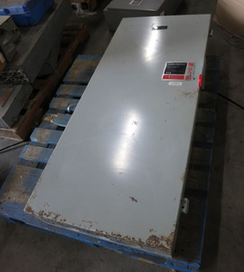 Eaton DH325NGK 400A 240V Fusible Safety Switch Disconnect 3PH 4W 400 Amp 240 VAC (DW7455-2)