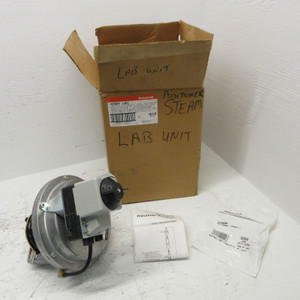 NEW Honeywell MP953F 1101 Pneumatic Valve Actuator Span: 5PSI Max 25PSI (175KPA) (AH0790-1)