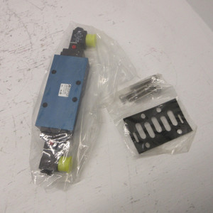 NEW Automatic Valve I4500CBXDX-AAAD Pneumatic Solenoid Valve 7019-9AA w Hardware (AH0823-2)