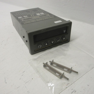 Data Track Process Instruments Tracker 200 Model TR223 223 Supply: 90-240V DTPI (AH0916-6)