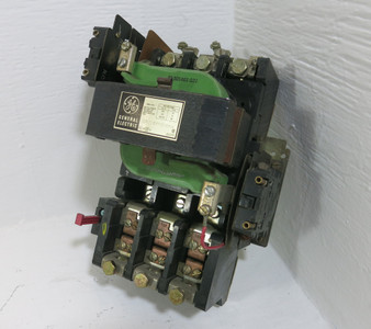 GE CR206F000BNA Size 4 Motor Starter 100HP 135A 600VAC 120V Coil CR206FOOOBNA (BJ1092-1)