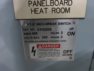 ITE V7H3205R 400A 240V Fusible Panel Board Switch 400 Amp Fused Vacu-Break (DW8198-1)