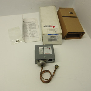 Image of NEW Johnson Controls P70CA-93 High Pressure Control 36" Capillary 20"/100 psig