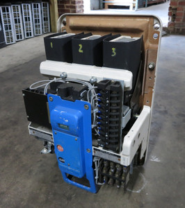 Image of GE AK-2-25-2 600A Power Circuit Breaker EO 48 VDC Closing Under Voltage 600 Amp