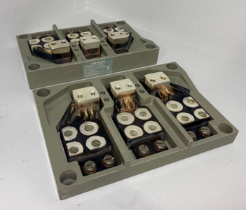 Siemens MBR9302 1600-2000 Amp Mounting Block Pair PD RD Sentron Breaker 2000A (EM5931-2)