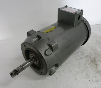 NEW Baldor 35M647-863G1 2.2 kW IEC AC Motor D90LC 208-230/460V 3450 RPM TE (DW8343-1)