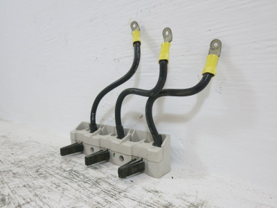 General Electric GE 8000 4 AWG 100 Amp MCC Bucket Stab Assembly 100A Stabs (BJ1157-3)