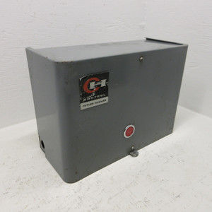 Image of Cutler Hammer 9656 Enclosed Size 0 Reversing Starter 5HP 18A 220V Coil 9656H26G