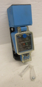 Allen Bradley 872L-D20EN40-T3 Ser A Inductive Proximity Sensor 10-30VDC 120mA (AH1644-2)