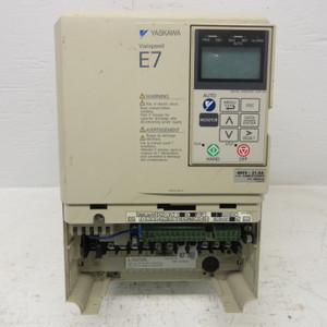 Yaskawa Varispeed E7 CIMR-E7U49P0 15 HP 480V 21A AC VS Drive CIMRE7U49P0 (flaw) (AH1660-1)