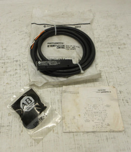 NEW Allen Bradley 42SRU-6004 Ser B PhotoSwitch Retroreflective Control 20-132V (AH1771-1)