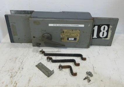 Image of GE QMR363-H 100A 600V Type QMR Fusible Panel Board Switch w/ Hardware (flaw)