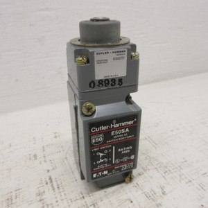 Image of NEW Cutler-Hammer E50AT1 Limit Switch Top Pushbutton w/ E50SA Body & E50DT1 Head
