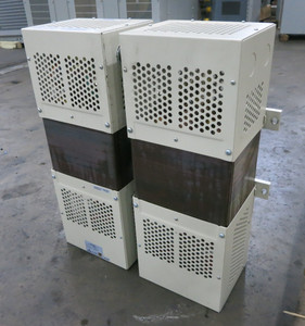 Image of SOLA HD 63-28-310-8 10000 VA MCR Computer Regulator Power 10 kVA 120/208/240V