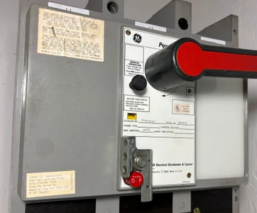 2nd Image of EM6046