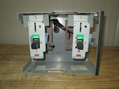 Image of Cutler Hammer Eaton Unitrol F10 30 Amp Dual Breaker Feeder MCCB MCC Bucket 12"