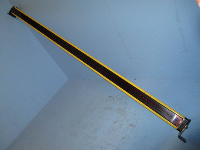 Image of Banner MSXLHDR4812Y 48" R Heavy Duty MS Long Range Mini-Screen 48 inch