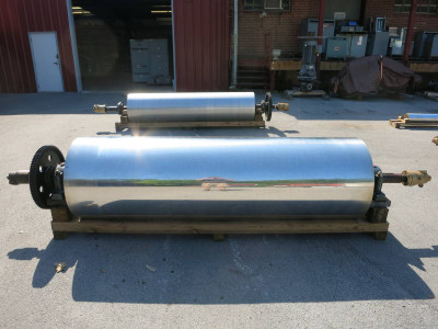 Dry/Chill Roll Chrome Plated - Diameter:30" Roll Length:100" Shaft:136" Chromium (PM0225-1)