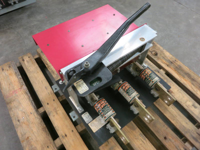 Pringle QA-0833 800 Amps 480 Volts Contact Switch QA0833 800 Amp A M-49499 (PM0673-1)