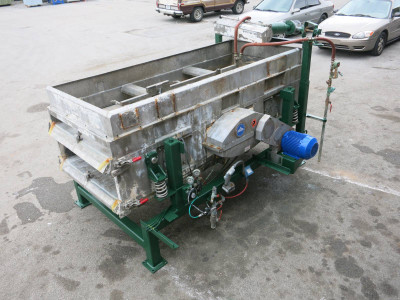 Sweco 100"x 44" UM3-2W Double Deck Stainless Vibratory Screen Vibrating Screener (PM0765-1)