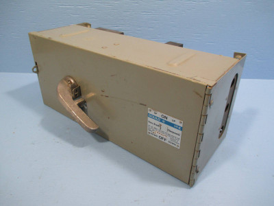 Gould ITE 60 Amp 600V V7E3602MS Fusible Vacu-Break Panelboard Switch V7E3602 60A (TK0415-8)