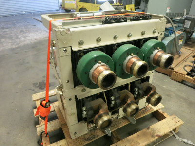 GE AK-2A-75-1 3000A MicroVersa Trip LSI EO Air Breaker General Electric (PM1301-2)