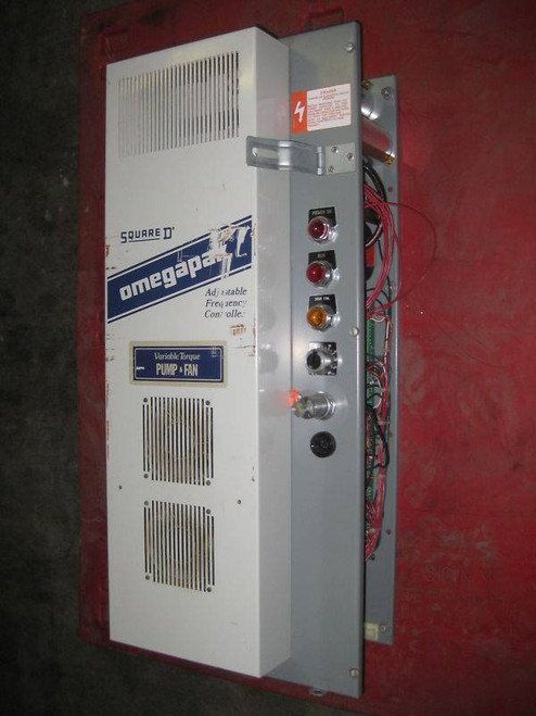 Square D 8804/1BF04P 50HP Omegapak Adjustable Freq Controller 460V 50 HP (EBI4028-1)