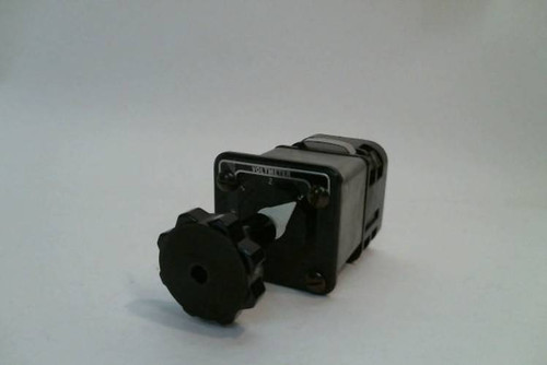 New General Electric GE 10AA003 Voltmeter Transfer Switch NNB (YY3225-1)