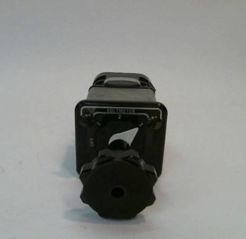 New General Electric GE 10AA003 Voltmeter Transfer Switch NNB (YY3225-1)