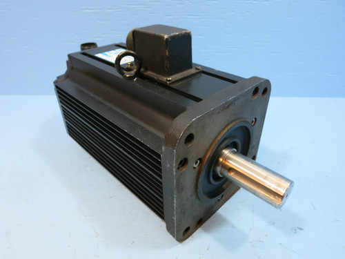 Yaskawa USAGED-20A22KE AC Servo Motor USAGED20A22KE UT0PH-81AUS 1.8 kW 1500 RPM (NP1955-1)