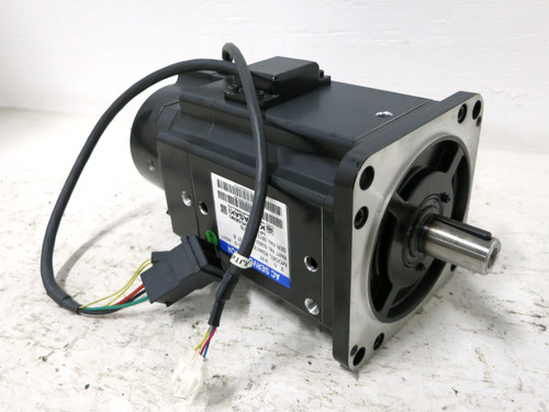 Sanyo Denki R2AA13200LCP2T-B AC Servo Motor 2.0 kW 50601-0096 Kawasaki 2kW 2000 (DW3636-1)