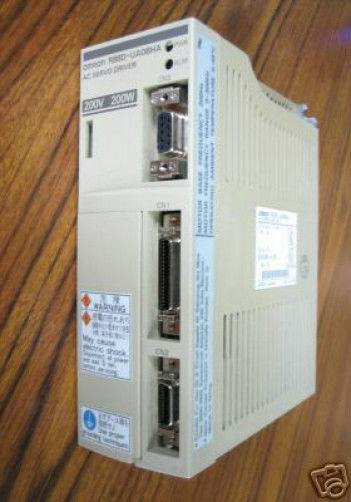Omron R88D-UA08HA 200/230 VAC 200W 4.0A AC Servo Drive (EBI3230-2)