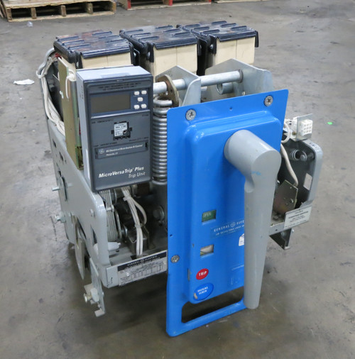 GE AKR-5A-30 800A MO Air Breaker w/ 400 Amp Plug AKR30C3F0805 General Electric (DW4667-1)