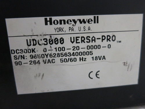 Honeywell DC300K-0-100-20-000-0 UDC3000 Versa-Pro Digital Limit Controller (DW5571-1)