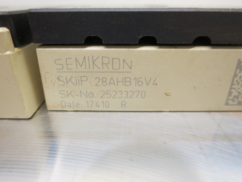 Siemens BT300 Drive Heat Sink 28AHB16V4 38AC12T4V1 Semikron Power Module Skiip (DW5766-1)