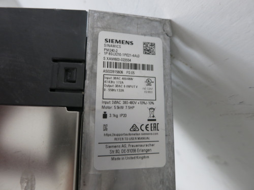 Siemens 6SL3210-1PE21-4AL0 Sinamics Power Module Drive 7.5HP PM240 Control CU230 (DW5985-1) Siemens 6SL3210-1PE21-4AL0 Sinamics Power Module Drive 7.5HP PM240 Control CU230 (DW5985-1)