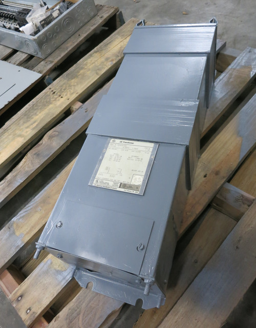 GE 7.5 kVA 460 Delta to 460Y/266 V 3PH Dry Type Transformer 9T21B3003G22 460V (DW6492-1)