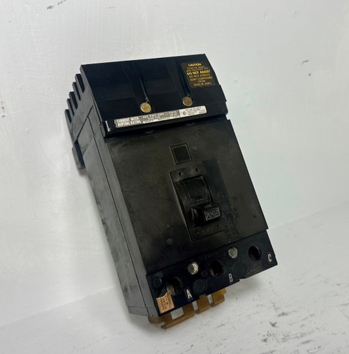 Square D I-Line Q232225 225A Circuit Breaker Black 240V 3P Type Q2-32225 225 Amp (EM5245-1)