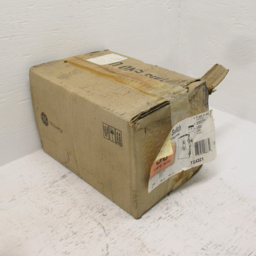 NEW General Electric TG4321 240V 30 Amp General Duty Fusible Safety Switch NIB (AH0311-1)