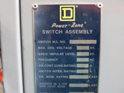 Square D Power-Zone 5 kV 600A Fusible Load Interrupter Switch 600 Amp HVL Fused (DW7039-2)